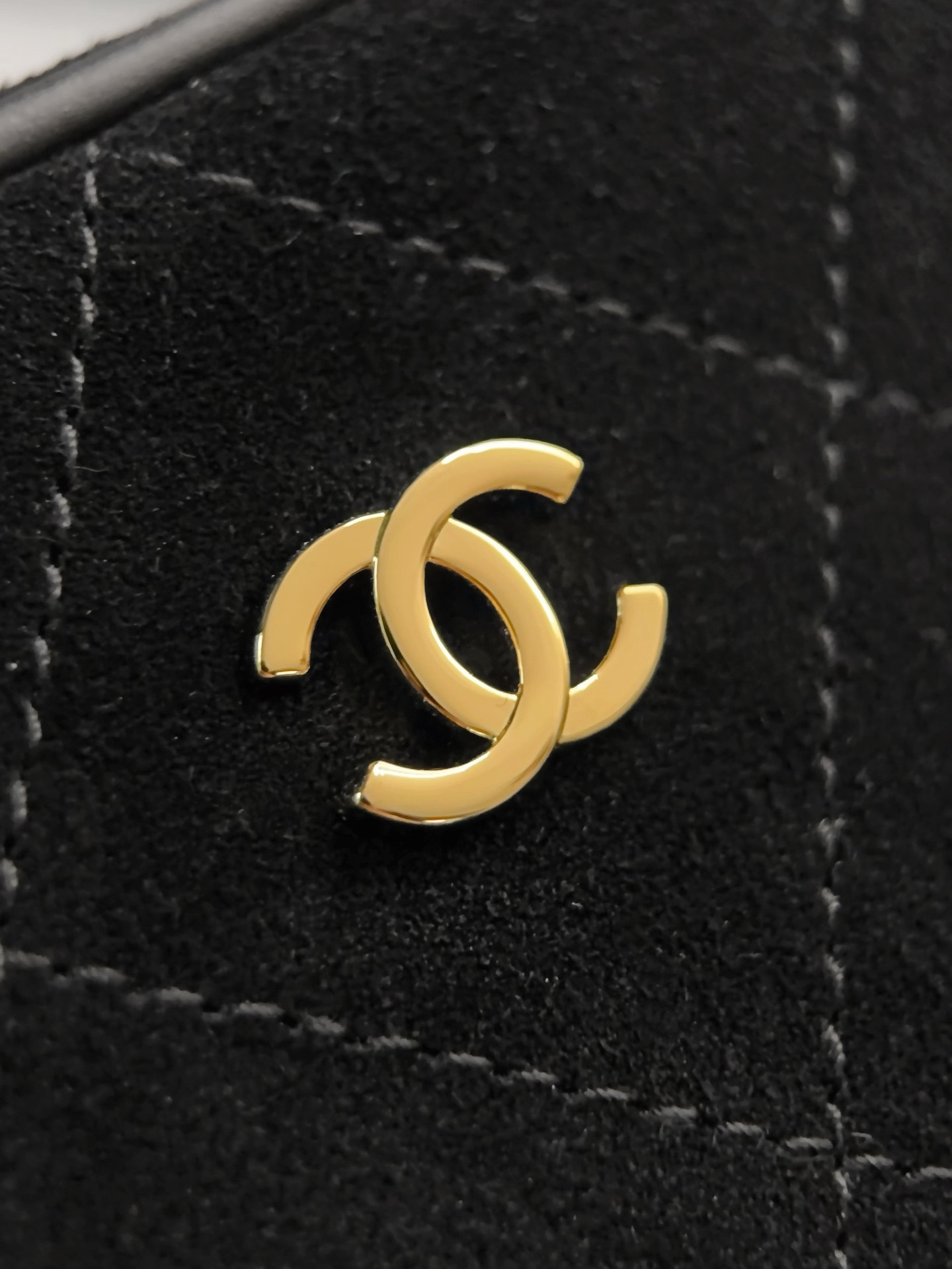 Ch**el Bowling Clutch AP5528 13x21x9cm
