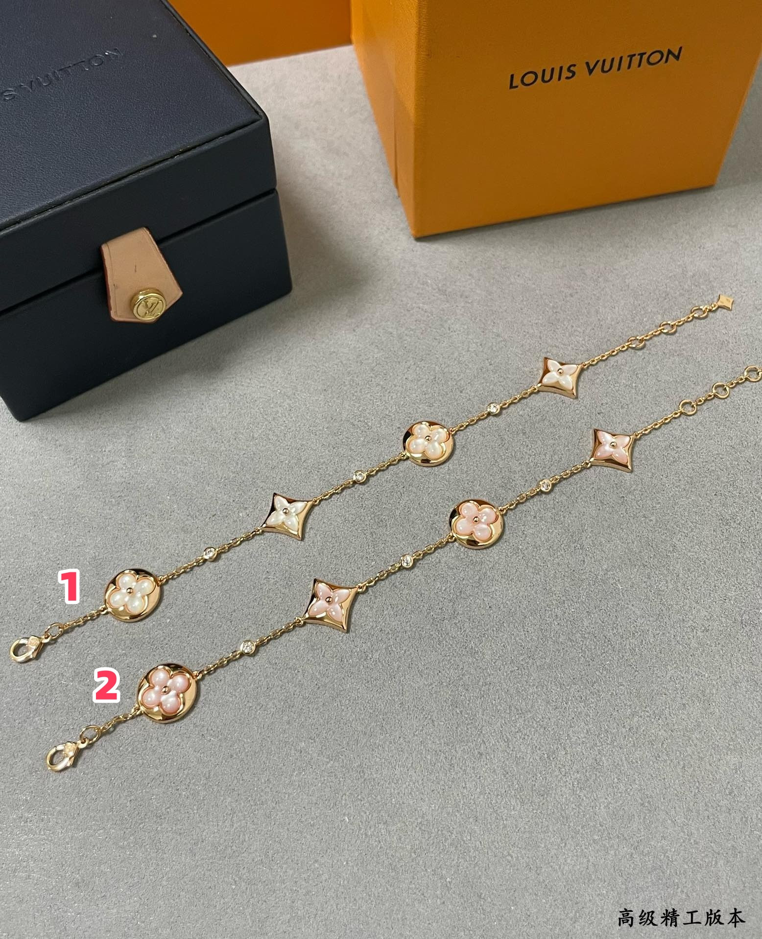 L0vis Vvtt0n Four-Flower High-End Mother-of-Pearl Bracelet
