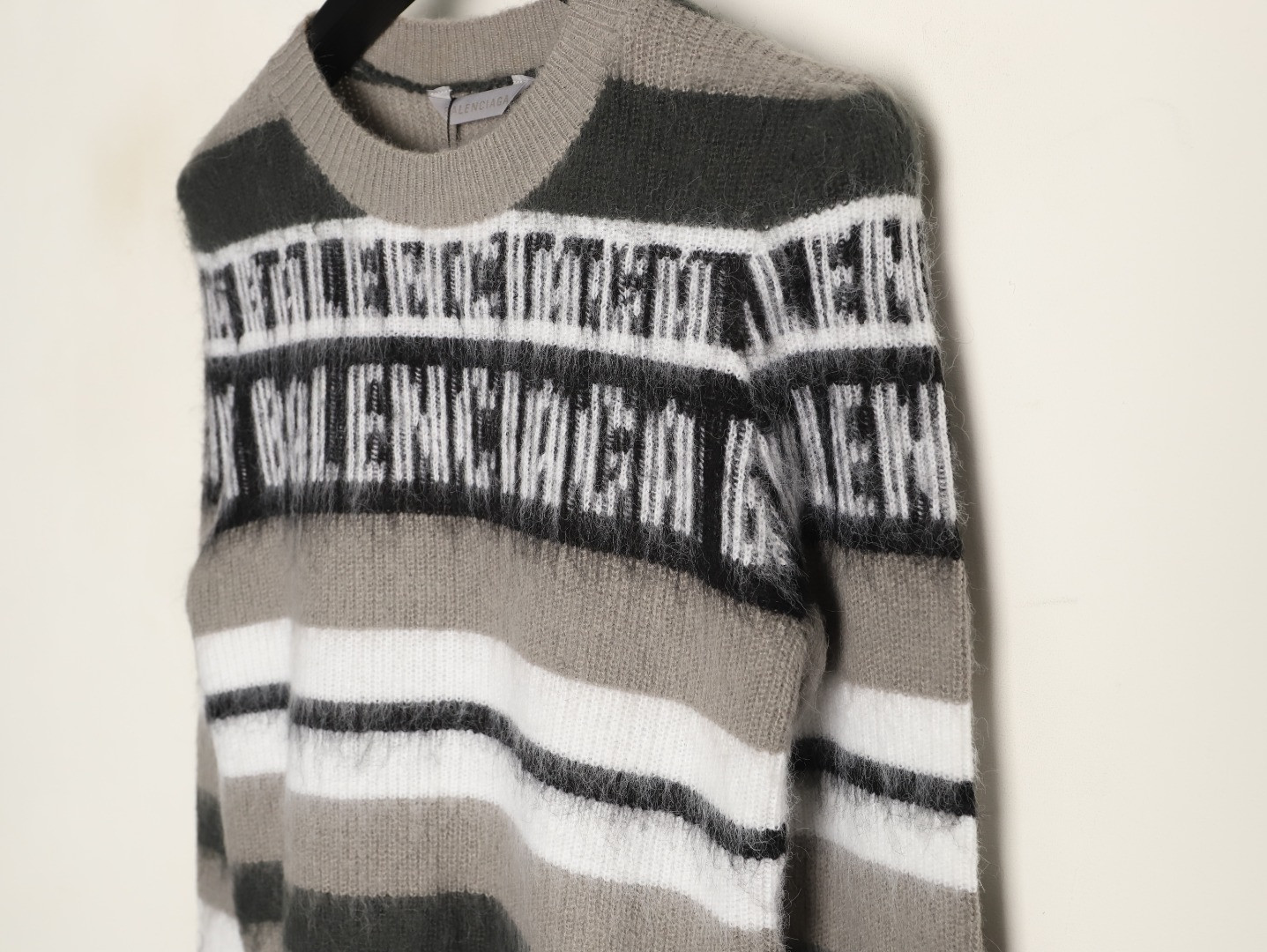 Ba1en*iaga Sweaters