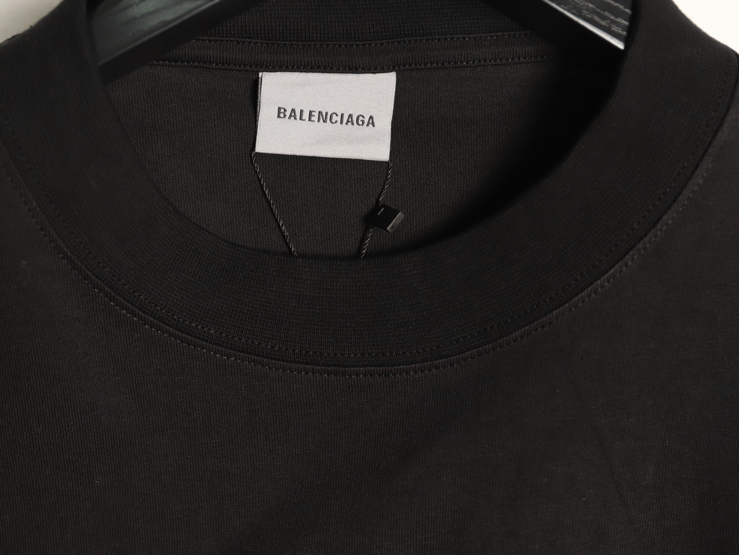 Ba1en*iaga 26Fw Long-sleeved T-shirt