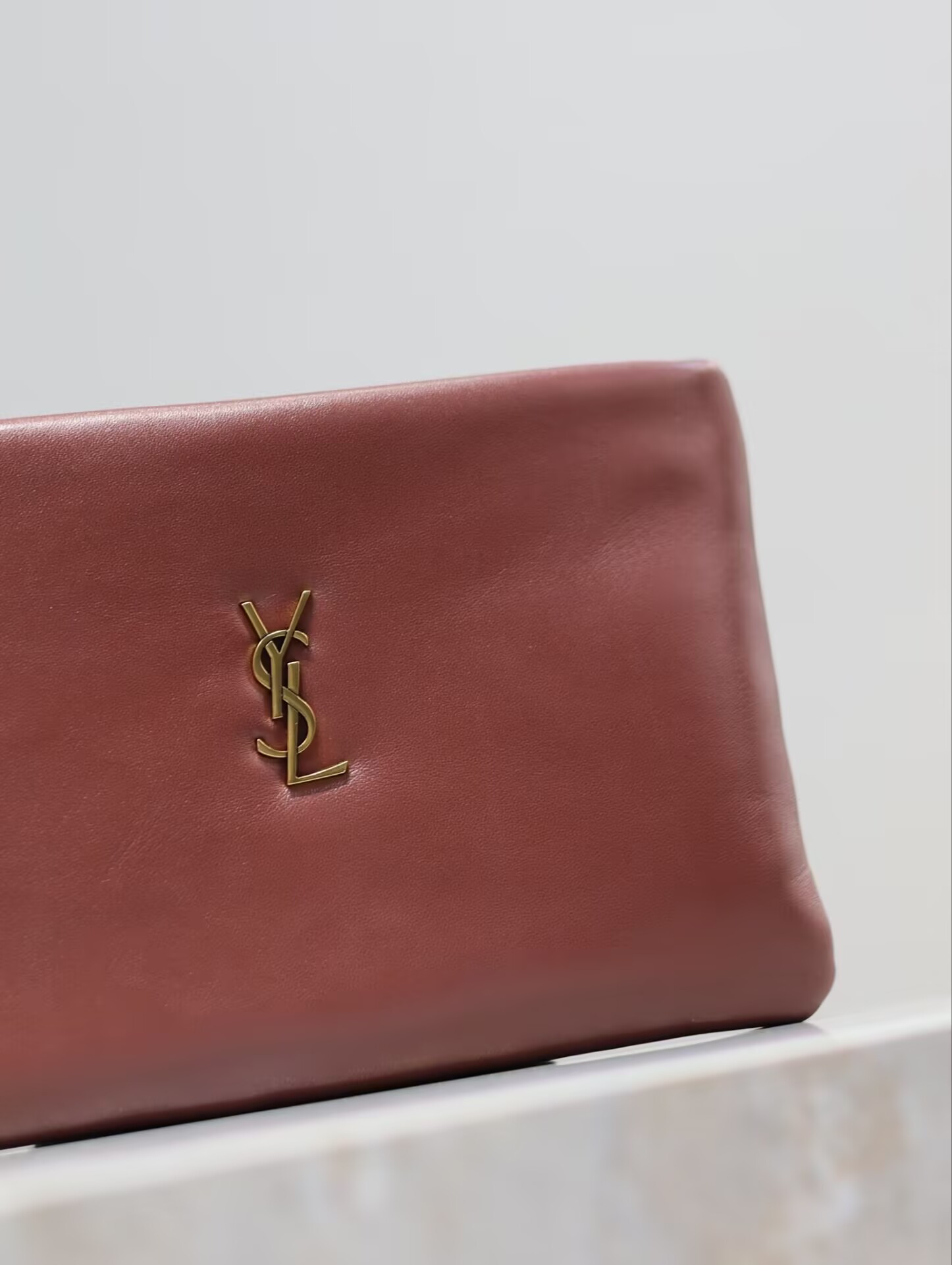 Y51 CALYPSO small pouch in lambskin 23x16x3cm