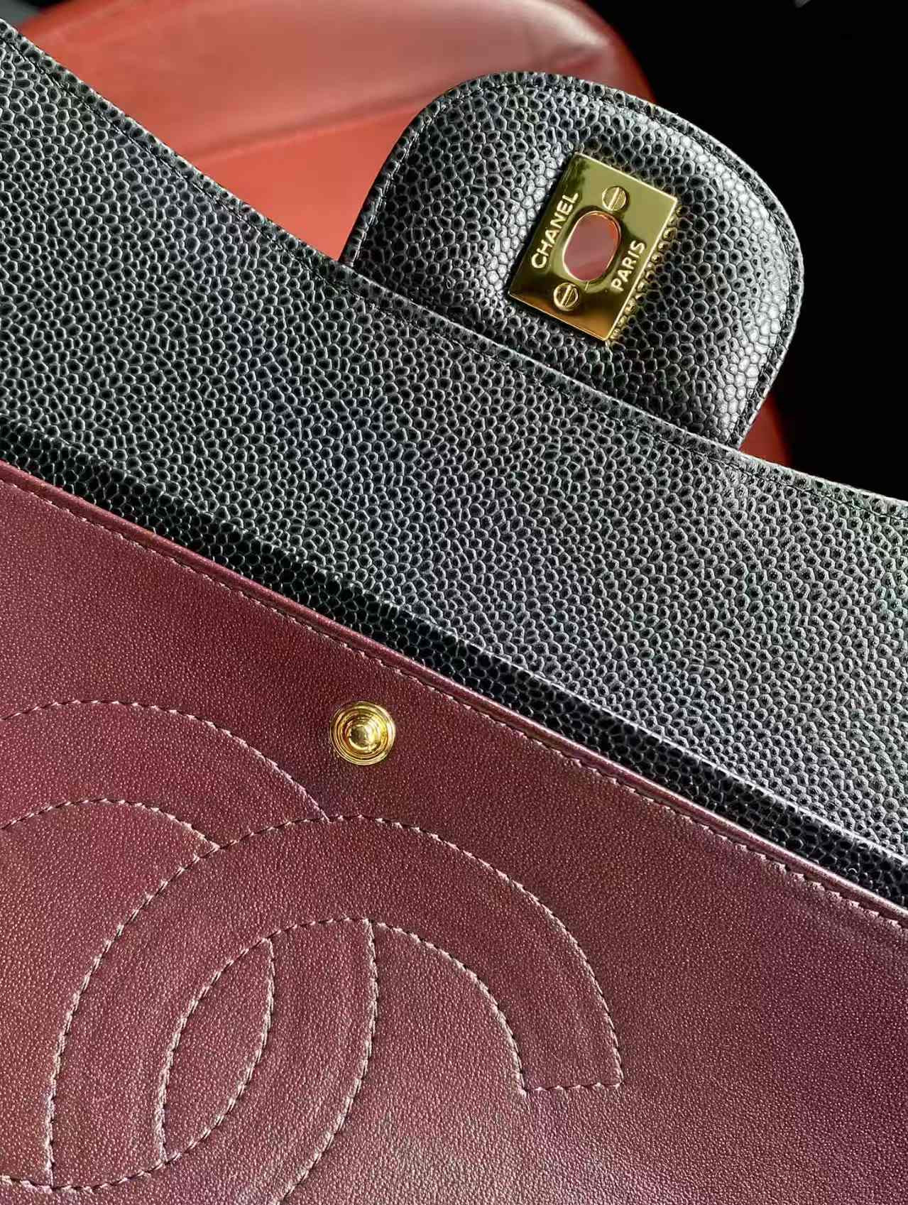 Ch**el Classic Flap Jumbo 30cm CF Black Gold 19.5x30x10cm