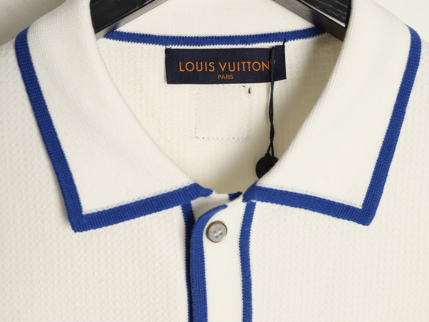 L0vis Vvtt0n Short-sleeved Shirts