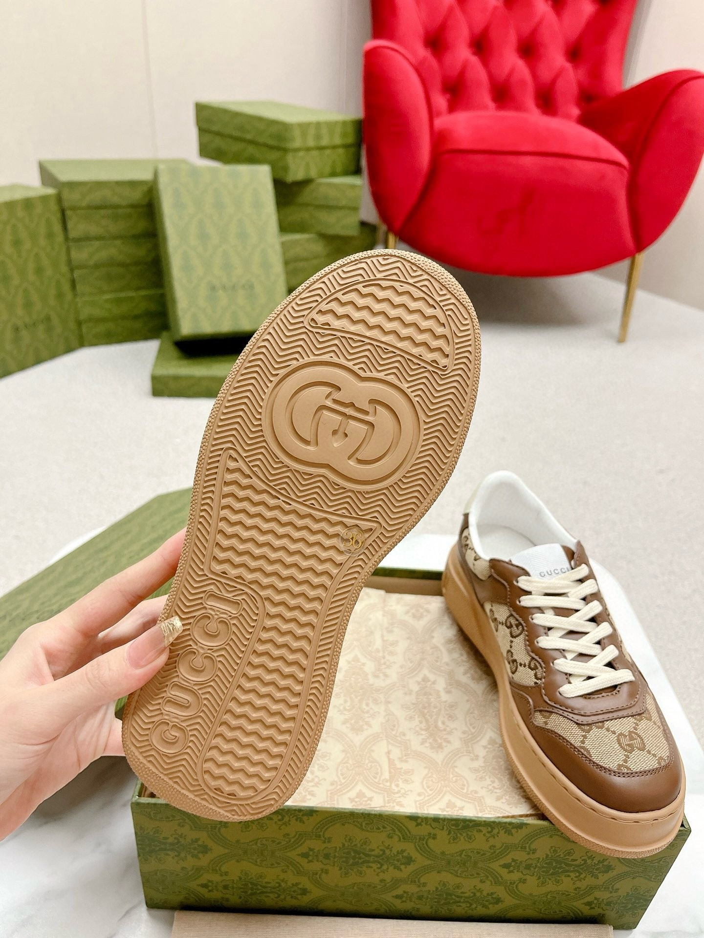 UA Gvc*1 GG Low-top Platform Sneakers