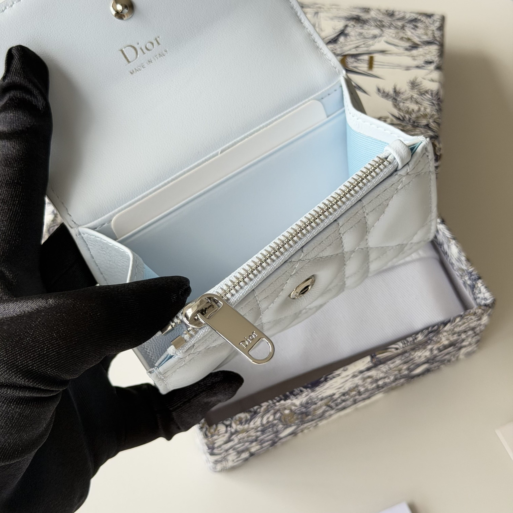 D10r Lady Glycine Wallet 11 x 7.5 x 3 cm