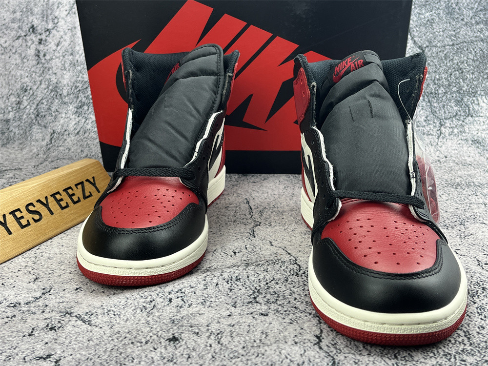 UA AIR JORDAN 1 RETRO HIGH OG 