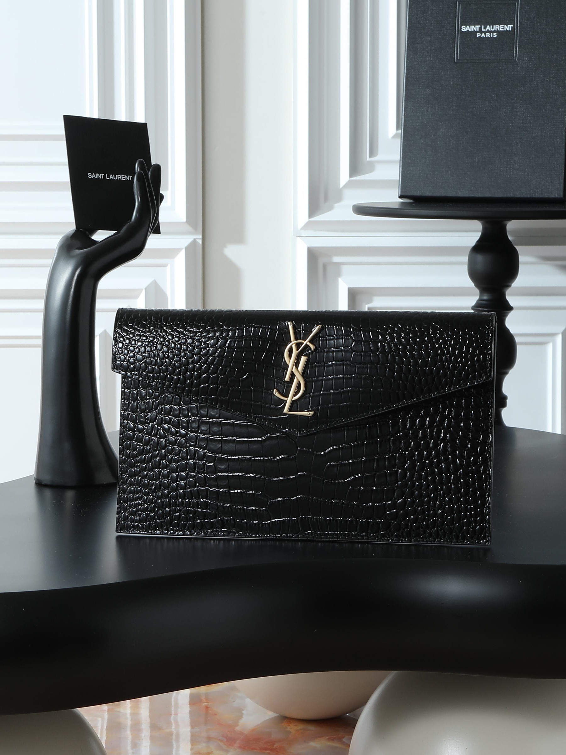Y51 UPTOWN POUCH IN CROCODILE-EMBOSSED SHINY LEATHER BLACK 27 X 16 X 2 CM