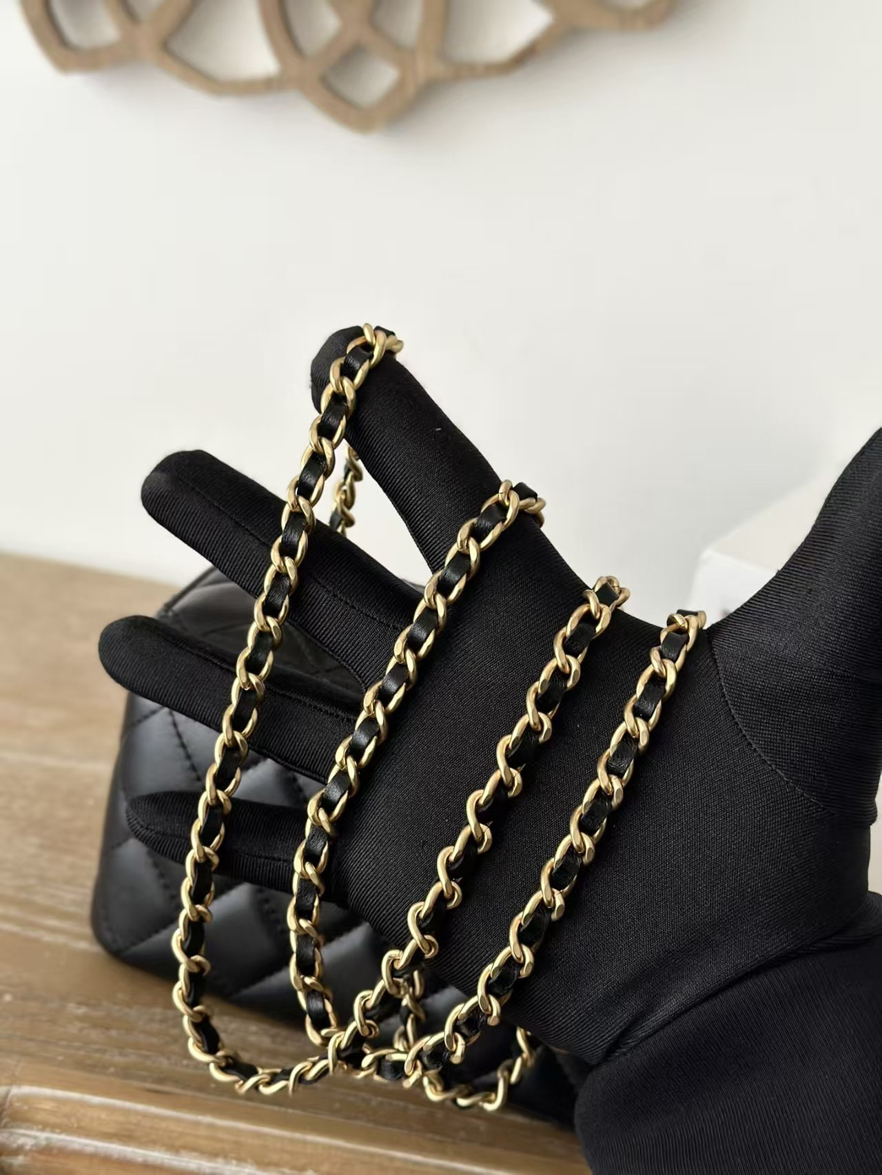 Ch**el Vanity With Chain 9.5x17x8cm