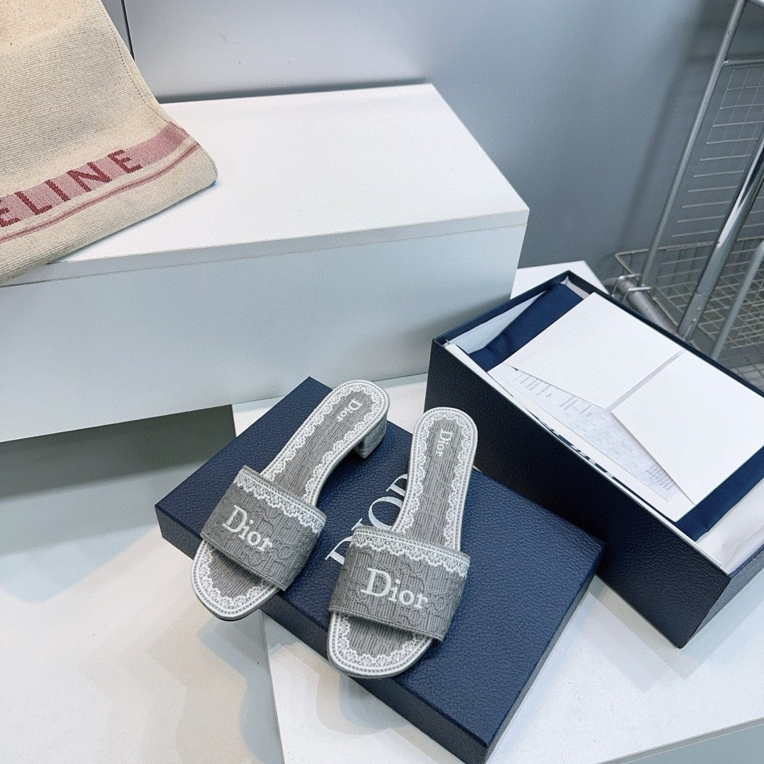 UA D10ramour D10r Dentelle Heeled Slide
