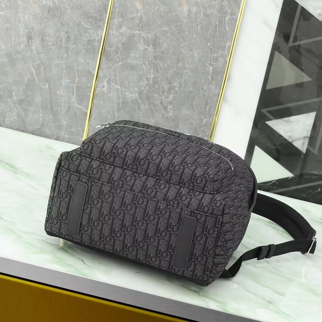 D10r Travel Backpack 30x42x16 cm