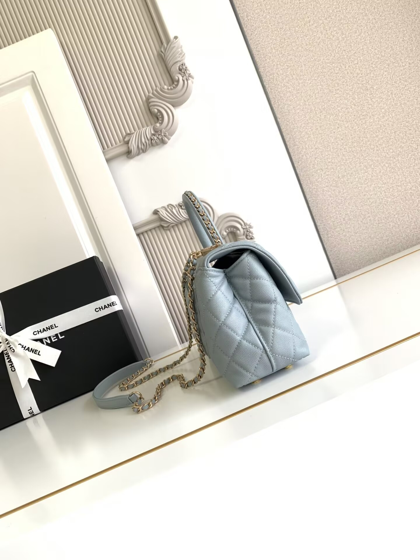 Ch**el Coco Handle Bag 23cm