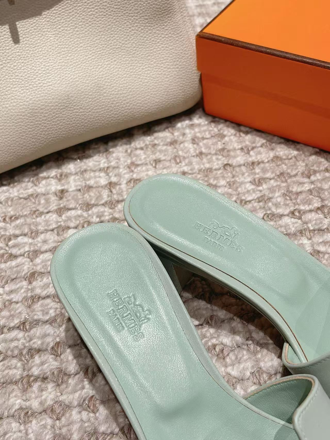 UA H**me5 Oasis Sandal