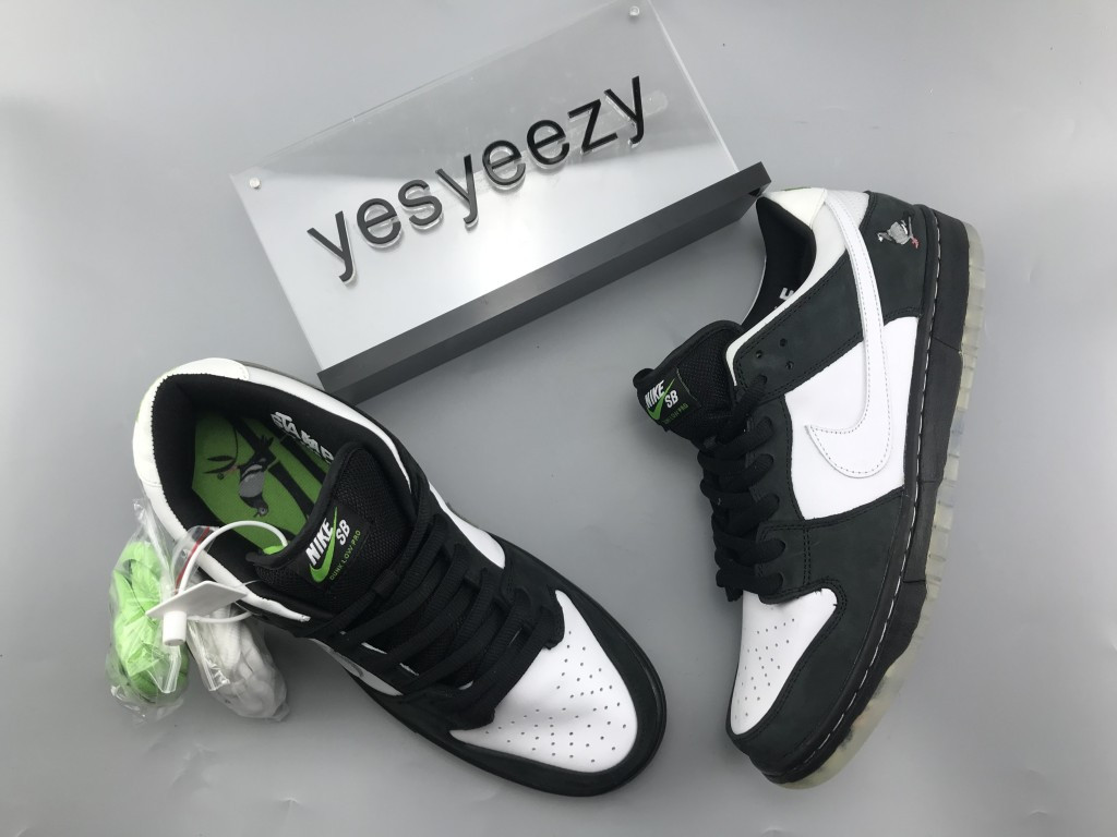 UA NIKE SB DUNK LOW PRO OG "PANDA PIGEON"