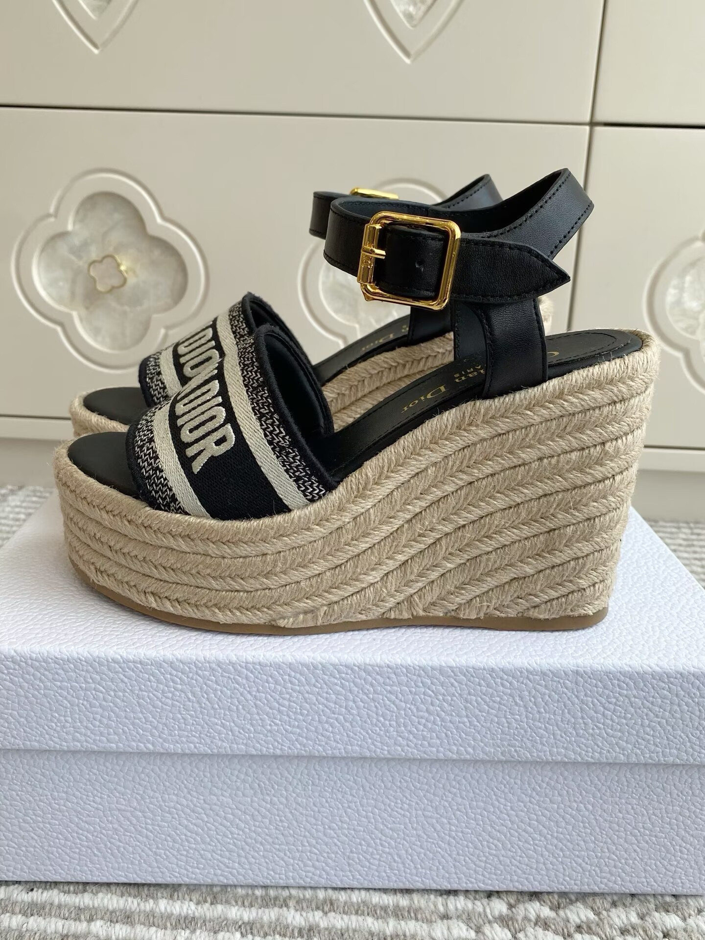 UA D10r Sandals