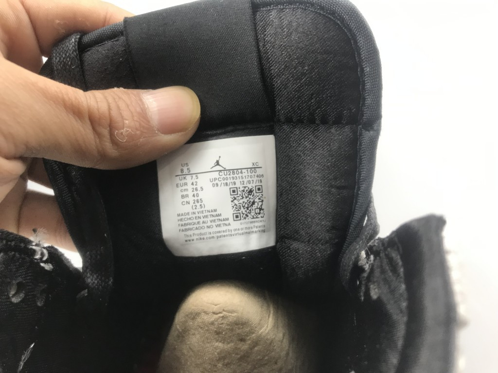 UA  AIR JORDAN 1 MID SE FEARLESS EDISON CHEN CLOT
