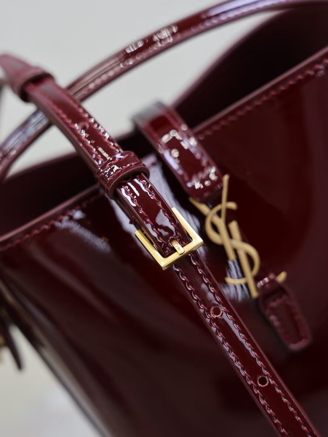 Y51 LE 37 Mini in Patent Leather 15x13x6cm