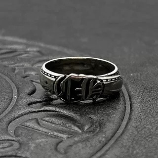 Ch*0me He**ts Ring