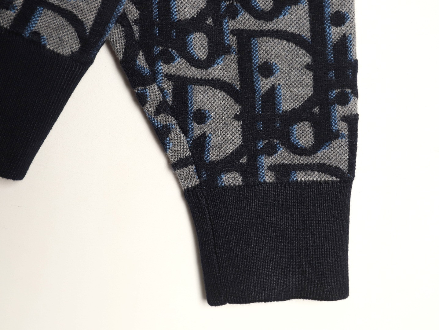 D10r Knitting Coats