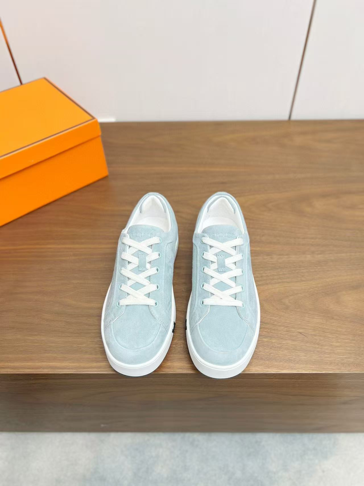 UA H**me5 Sneaker