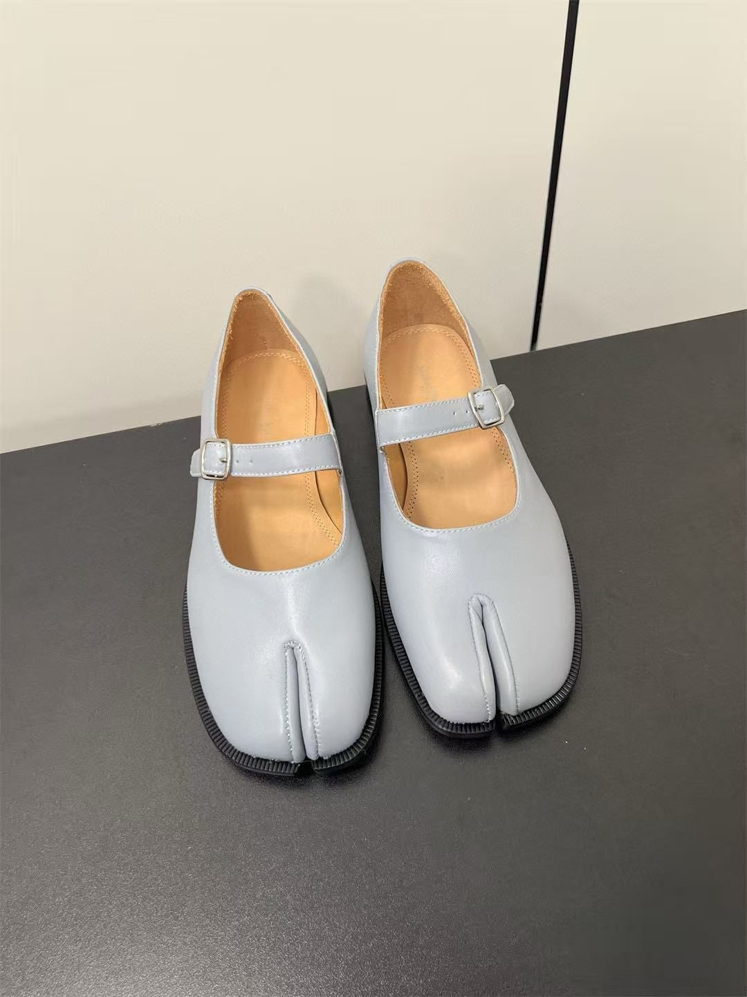 UA Ma1s0n Marg*e1a Mary Jane Shoes