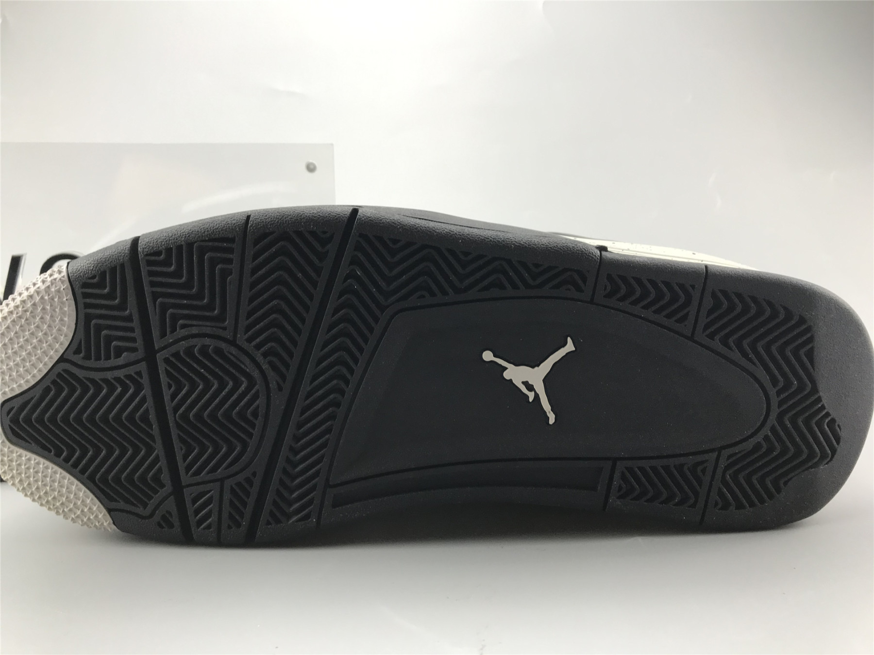 UA AIR JORDAN 4 RETRO LS "OREO"