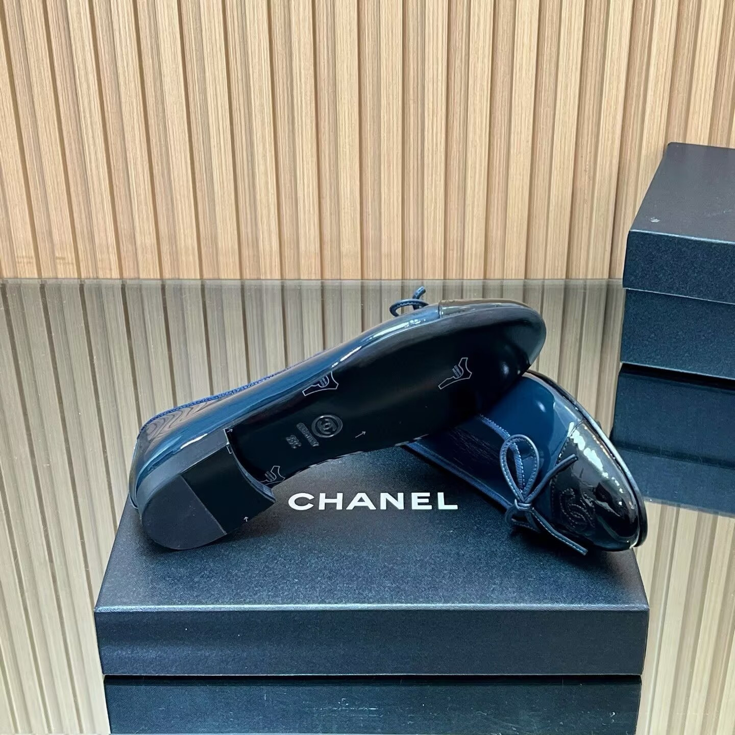 UA Ch**el Ballet flats