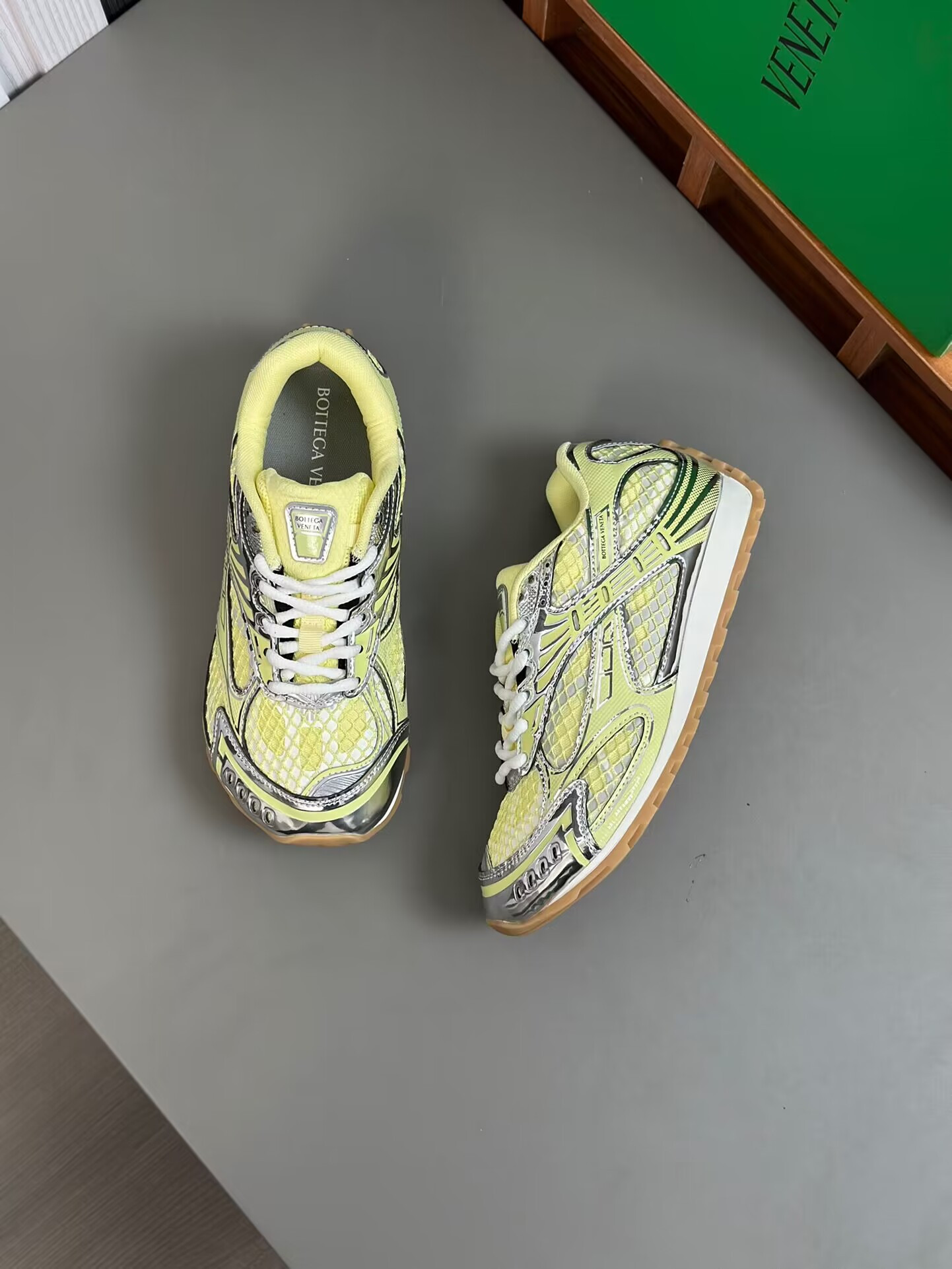 UA B0tt*ga Ven*ta Orbit Sneaker