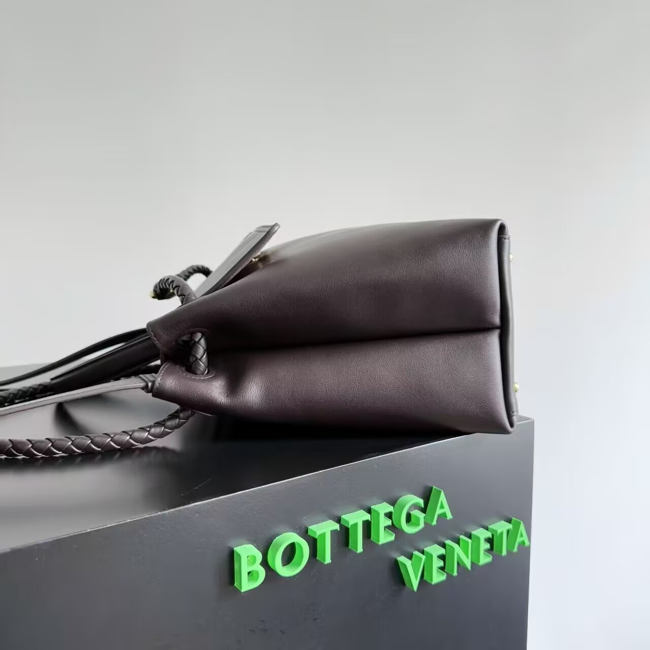 B0tt*ga Ven*ta Medium Ciao Ciao 34x26x15cm