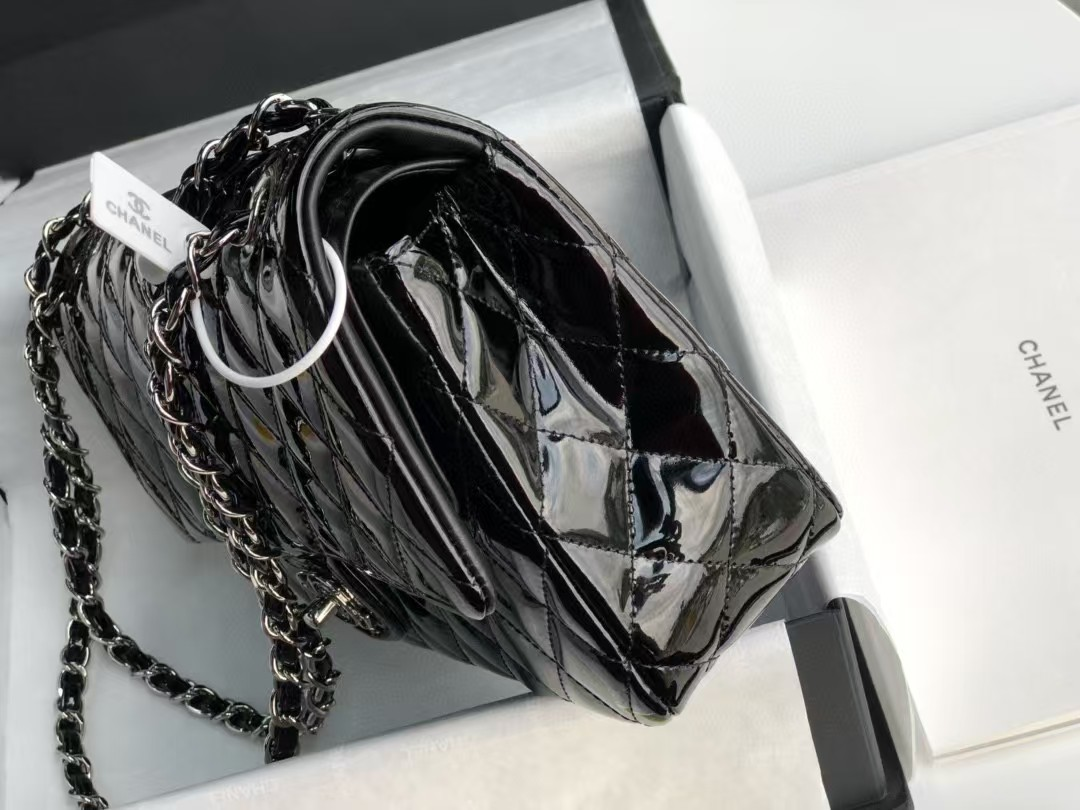 Ch**el Classic Flap Bag CF 25.5x15x6cm