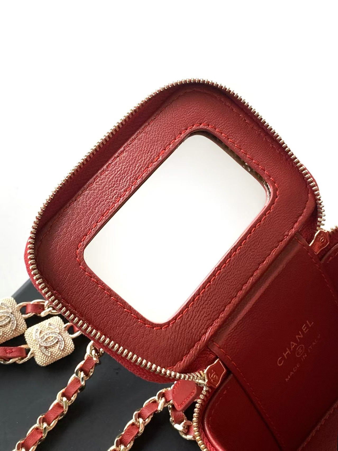 Ch**el Small Vanity with Chain 8.5x11x7cm