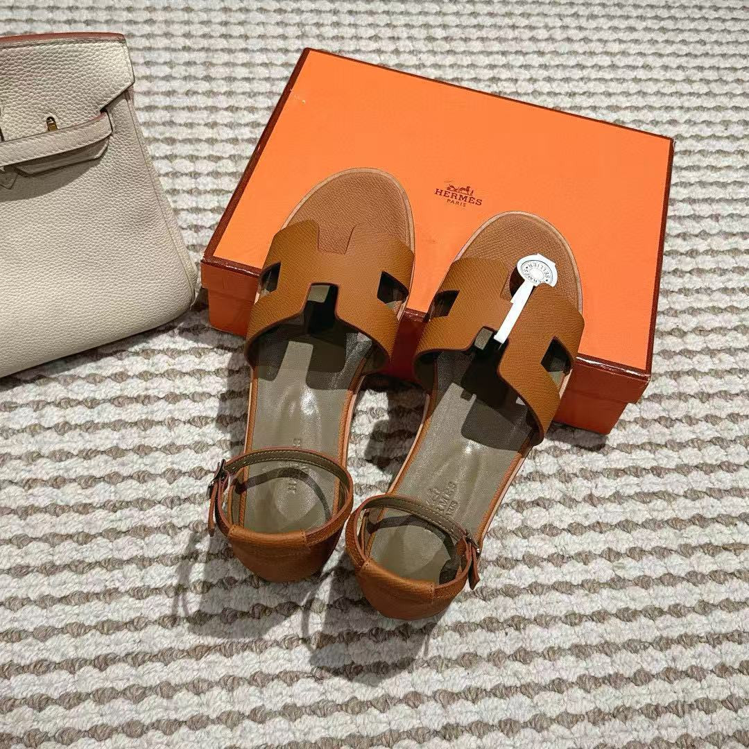 UA H**me5 Santorini leather sandals