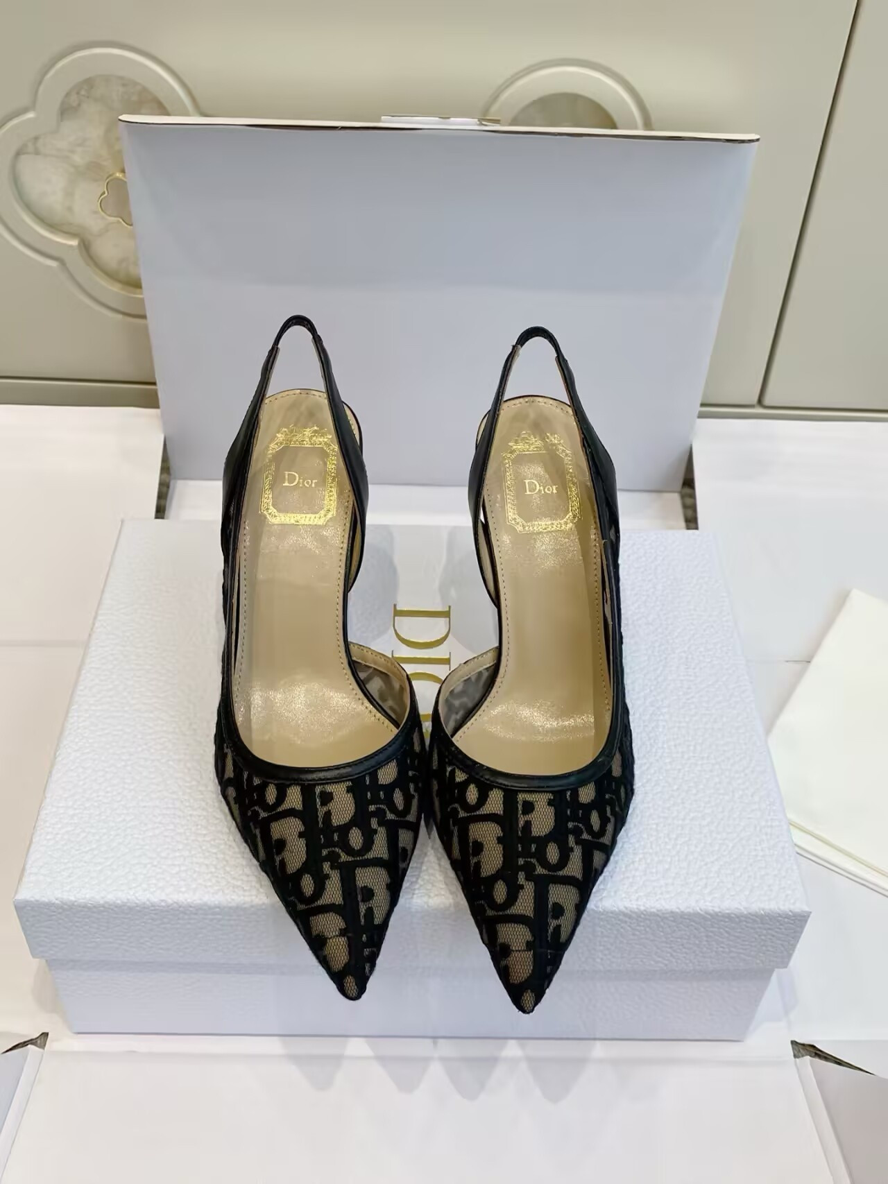 UA D10r AD10rable Slingback Pump 8cm Heel