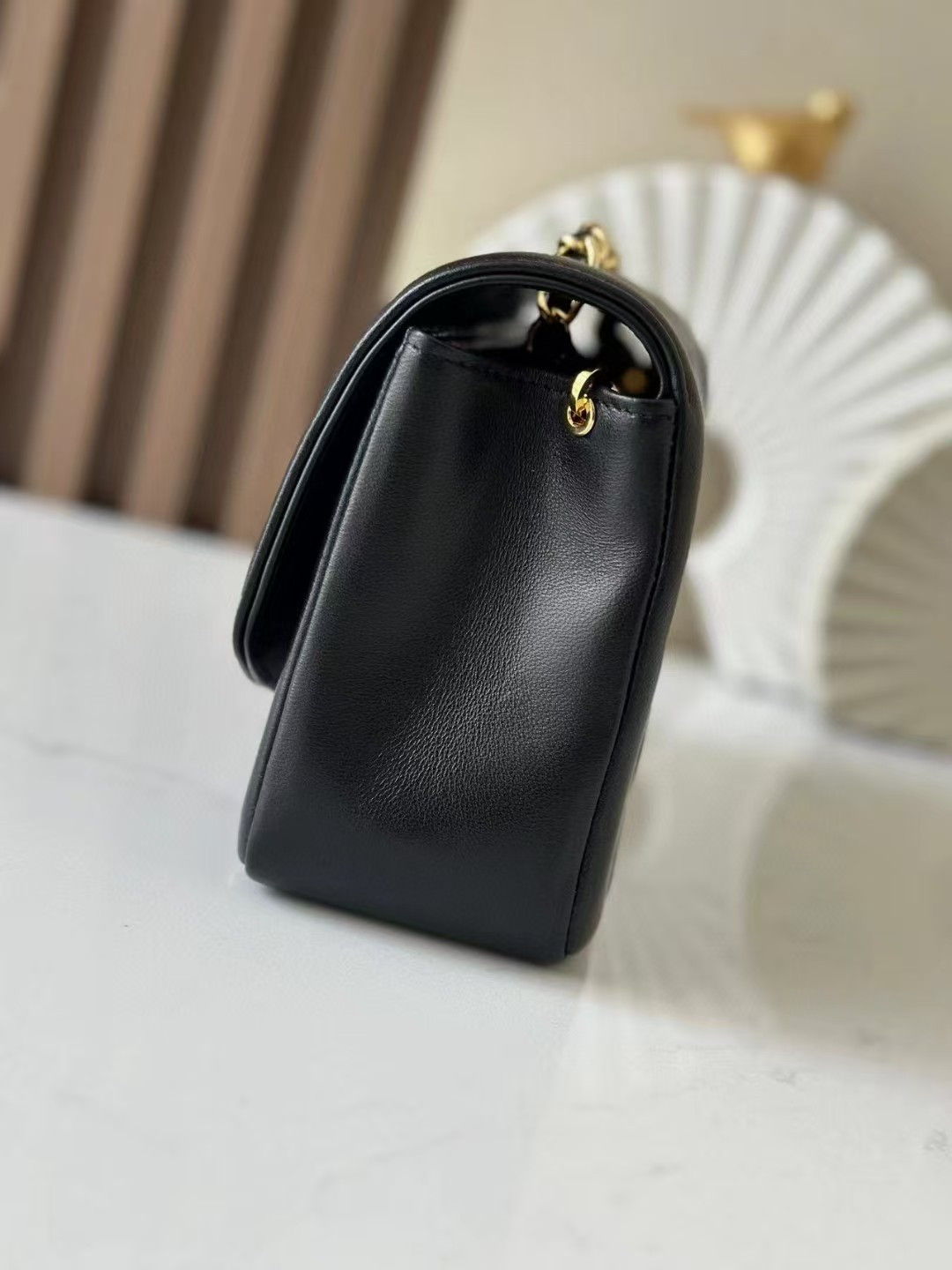 Ch**el Small Diana Flap Bag Lambskin Gold Hardware 22.5x14x7cm