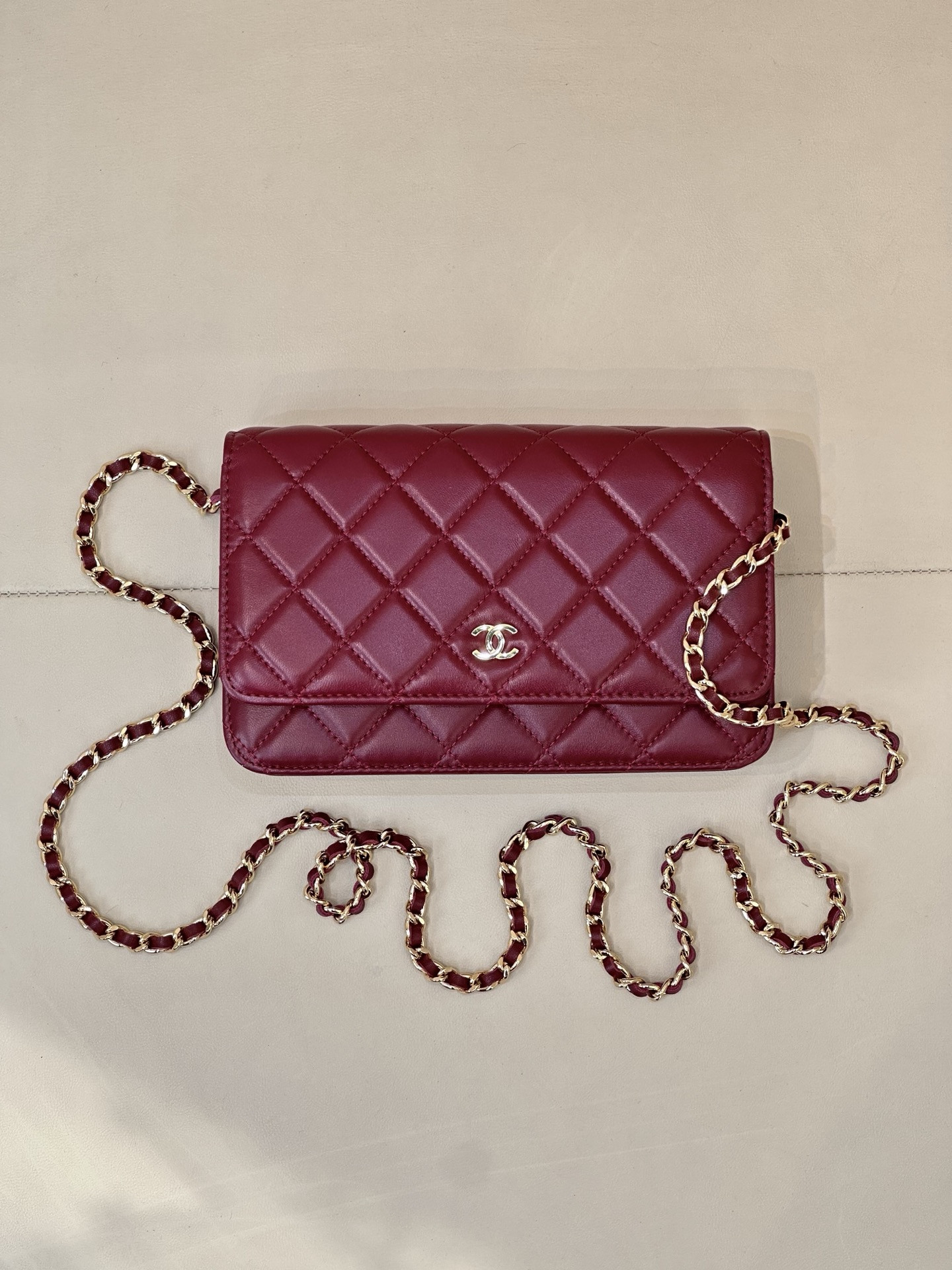 Ch**el WOC CLASSIC WALLET ON CHAIN 13x19cm