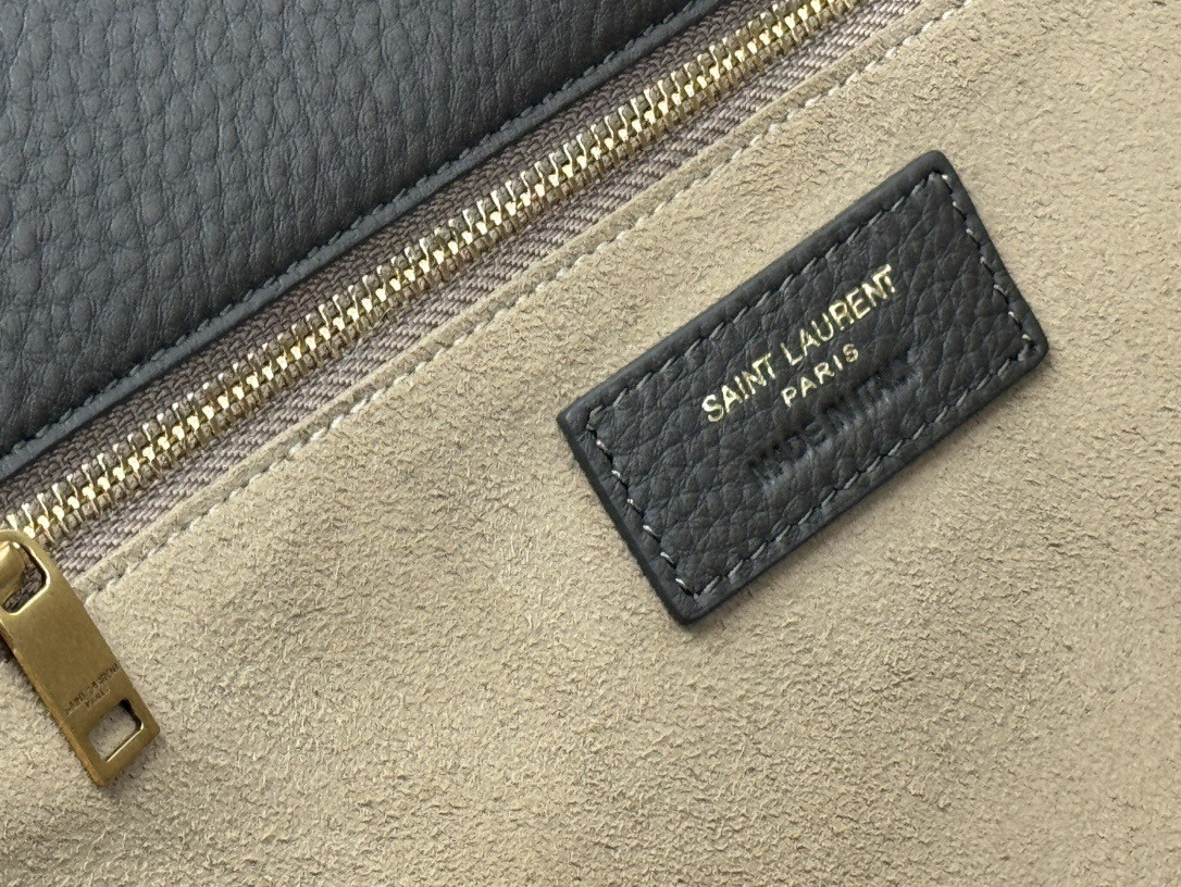 Y51 LE 5 À 7 BEA in grained leather 50×28×18cm