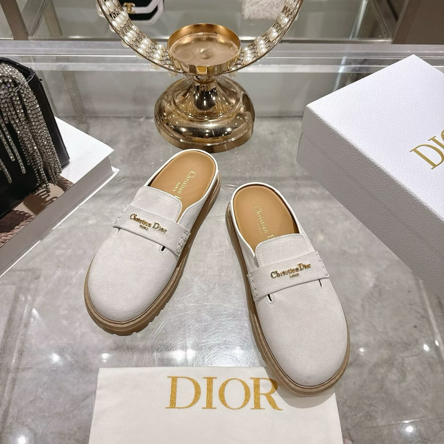 UA D10r Mule