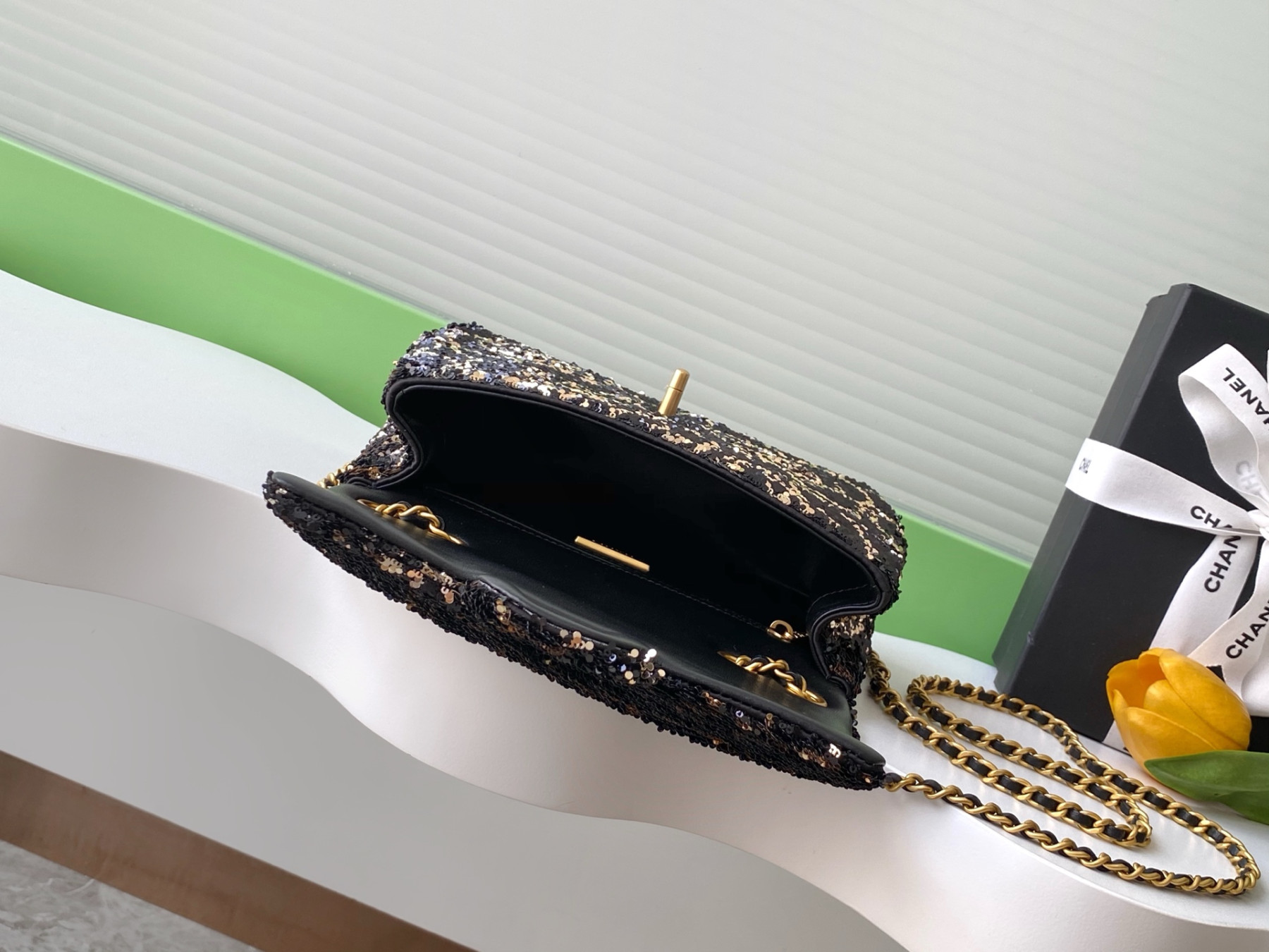 Ch**el Flap Bag 14x21x8cm