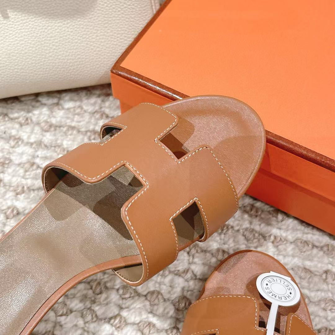 UA H**me5 Oasis Sandal
