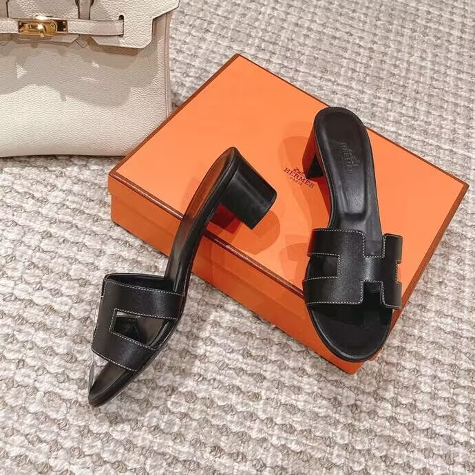 UA H**me5 Oasis Sandal