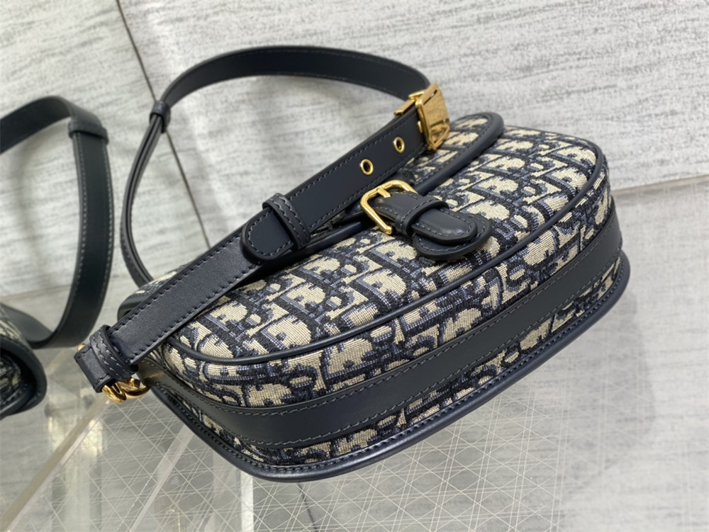 MEDIUM D10r BOBBY BAG Blue D10r Oblique Jacquard