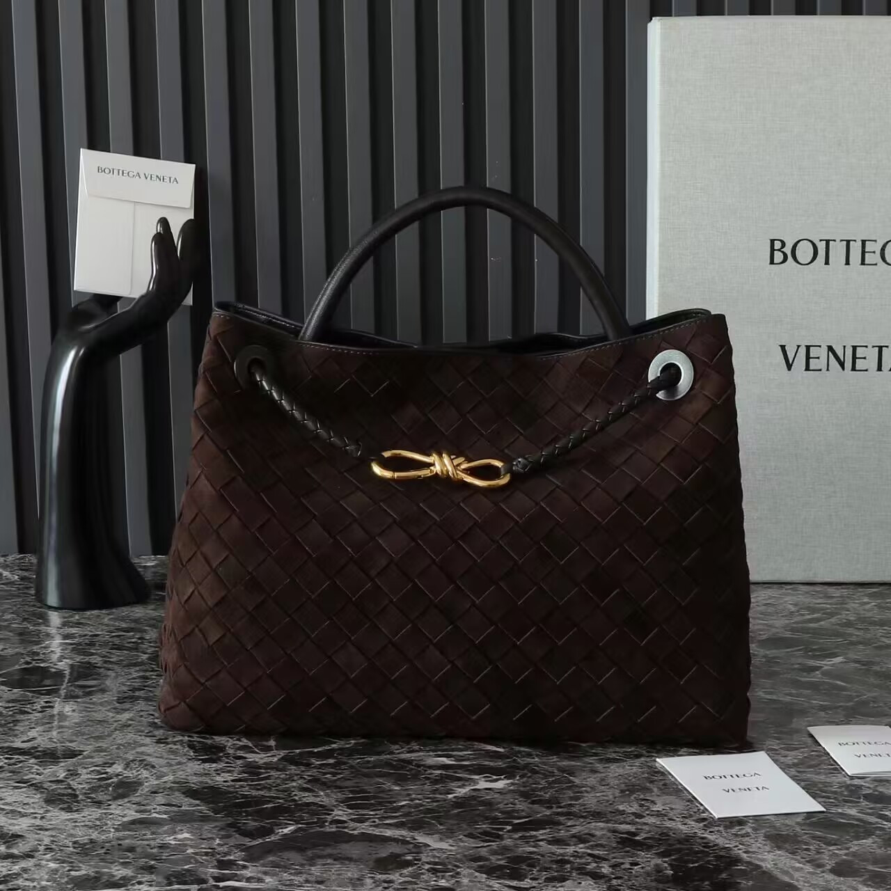 B0tt*ga Ven*ta Medium Andiamo 32x25x11CM