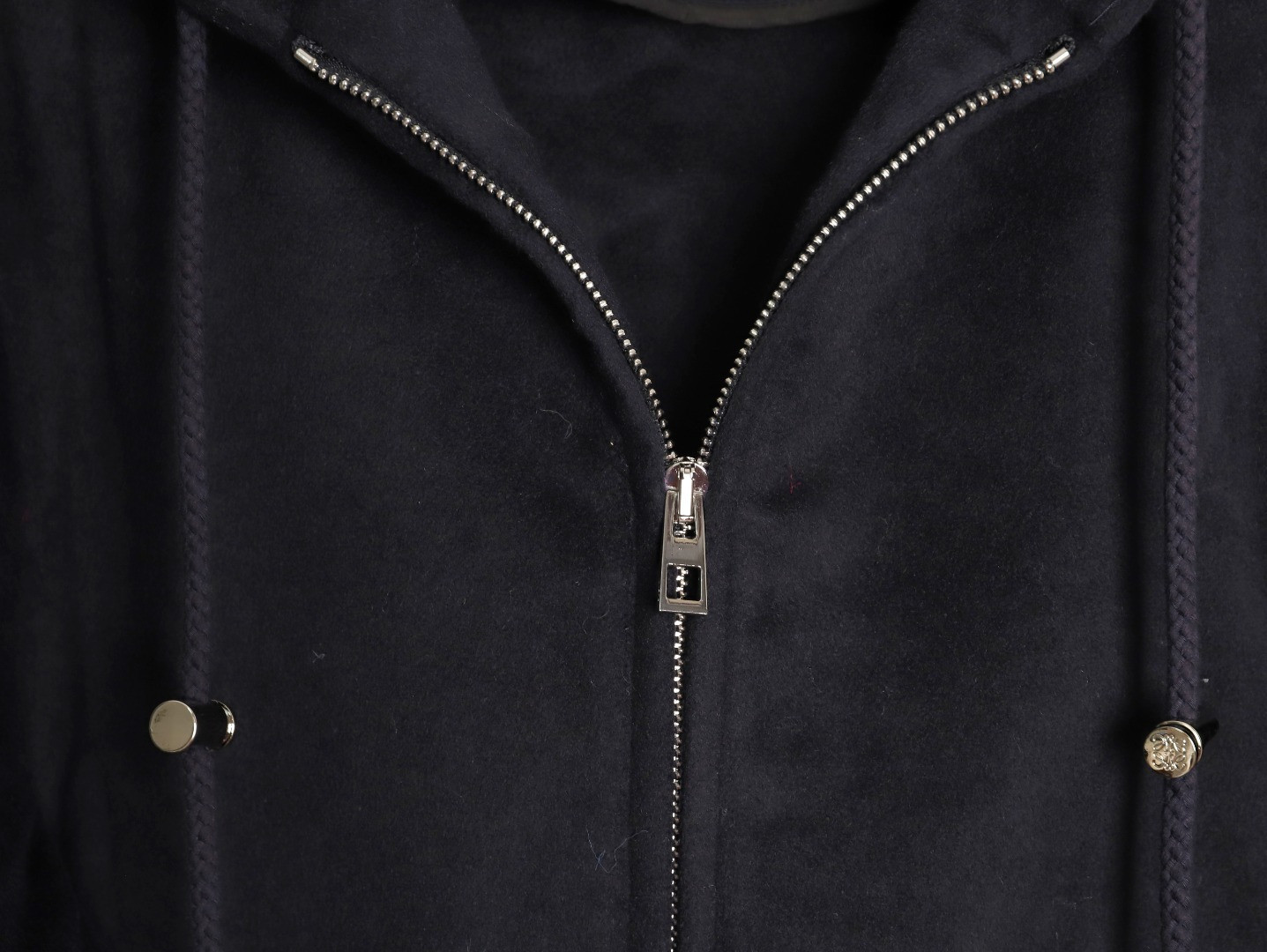 L0ew* Coats