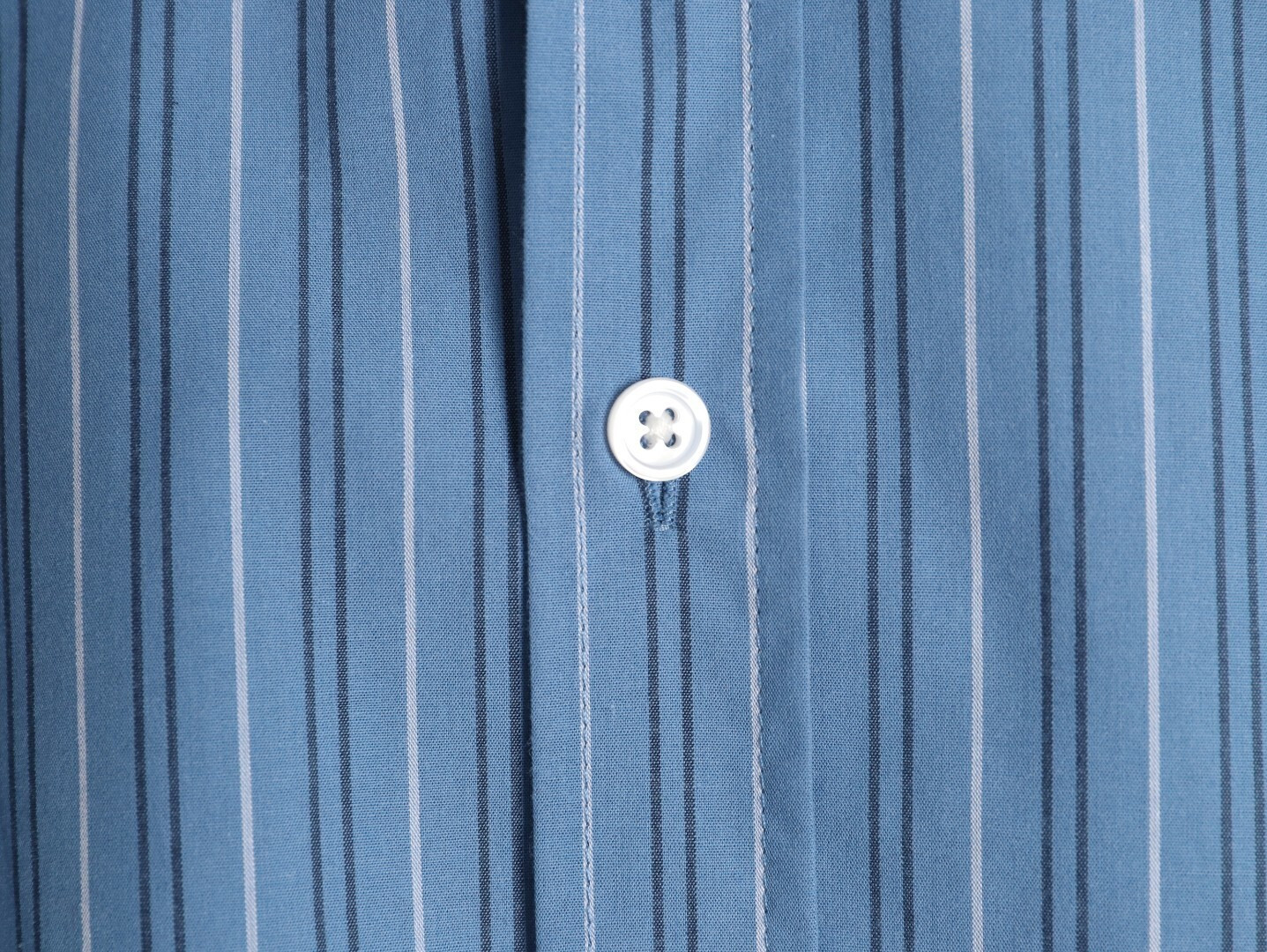 L0ew* Long-sleeved Shirts