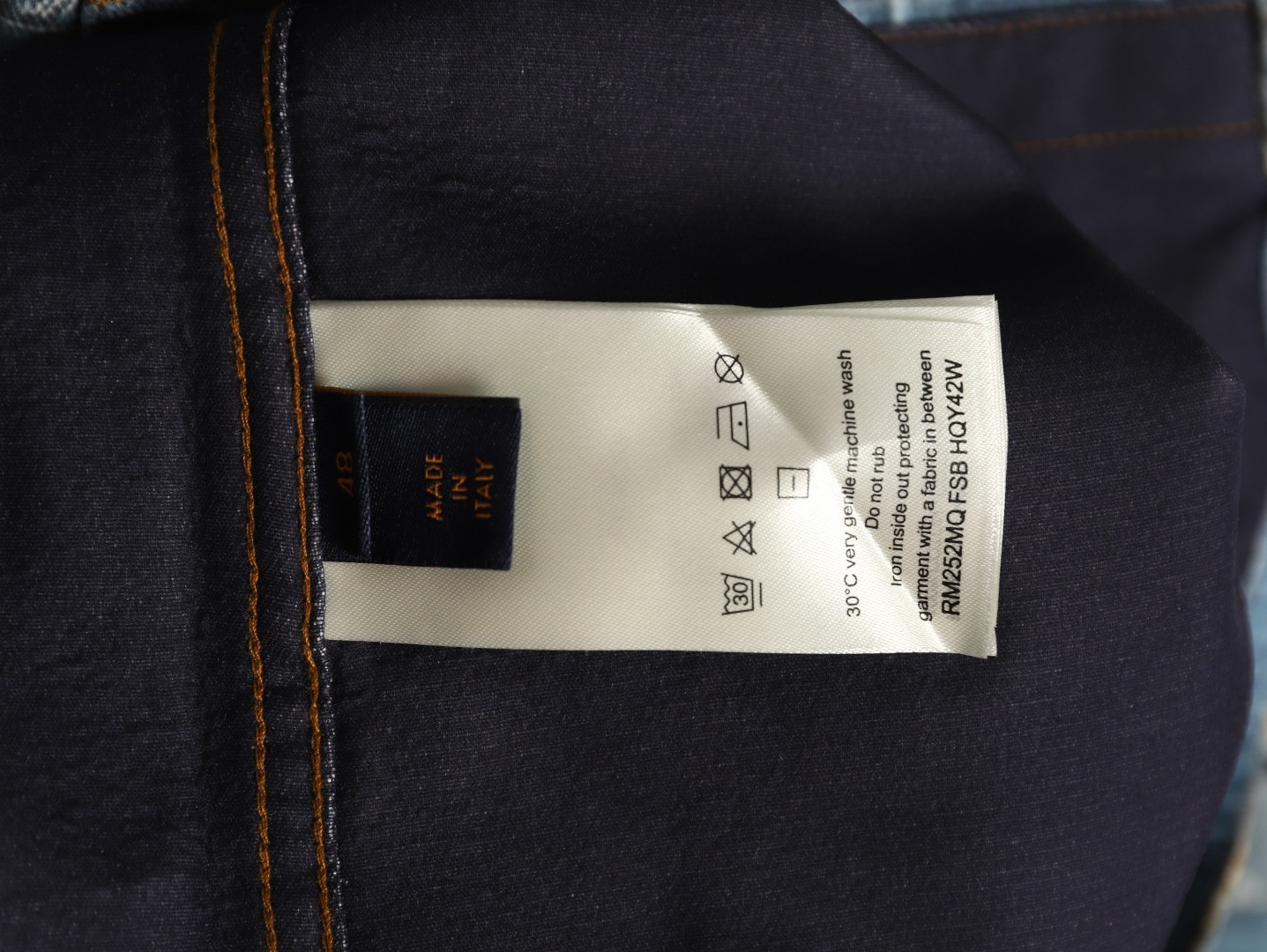 L0vis Vvtt0n LV Long-sleeved Shirts