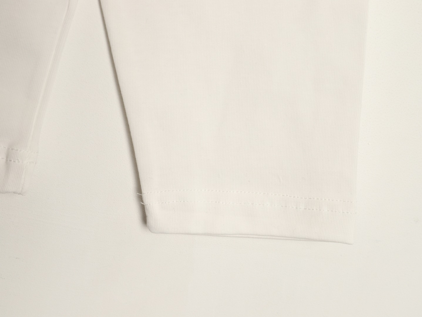 L0vis Vvtt0n Long-sleeved T-shirt