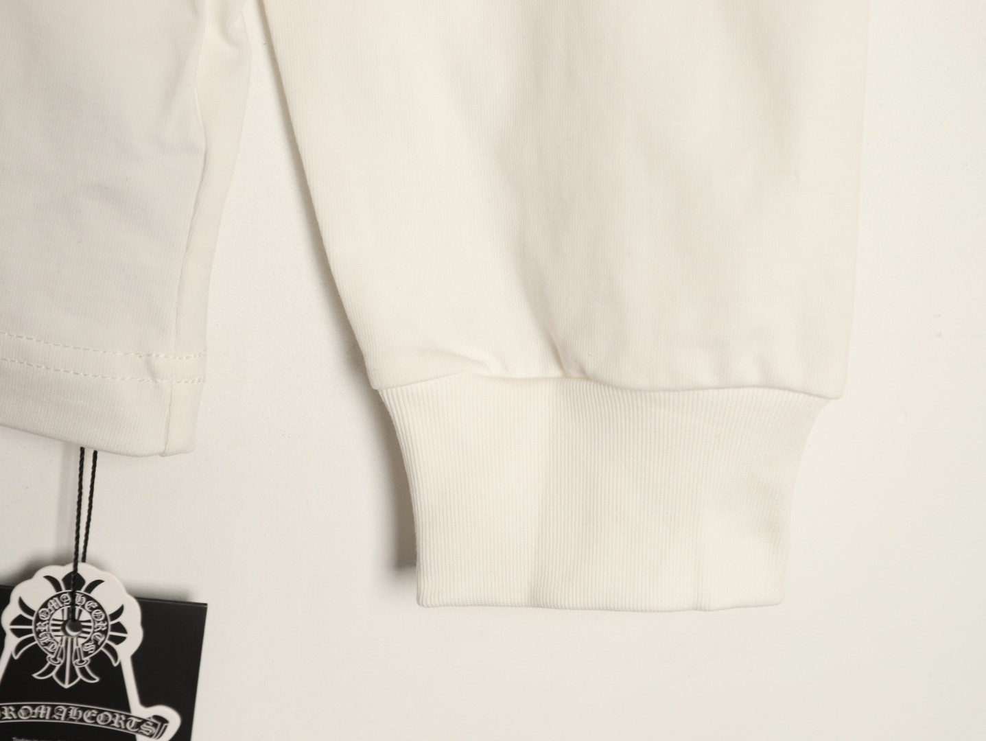 Ch*0me He**ts Long-sleeved T-shirt