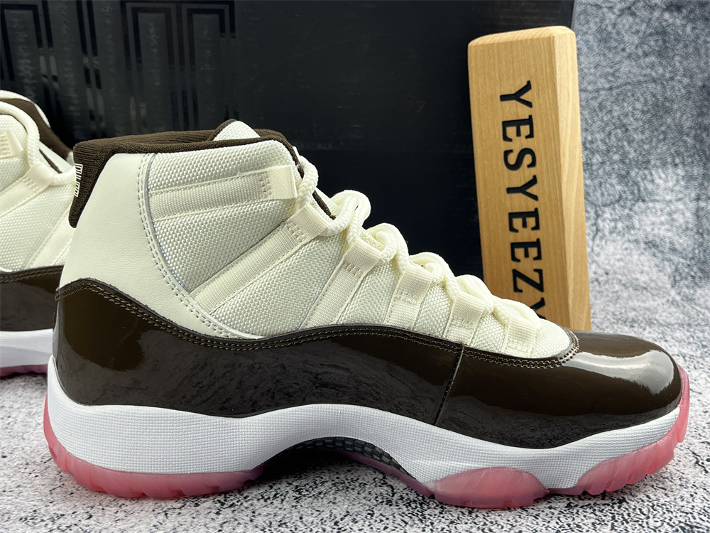 UA AIR JORDAN 11 RETRO NEAPOLITAN