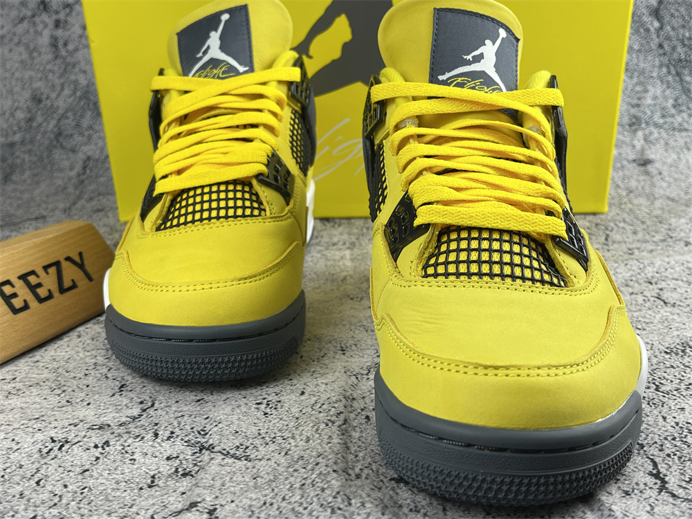 UA AIR JORDAN 4 RETRO 