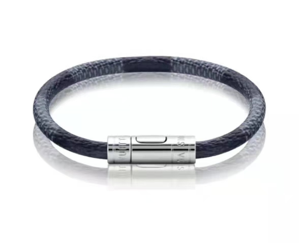 L0vis Vvtt0n Keep It Bracelet