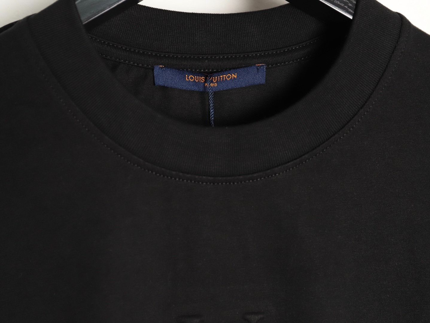 L0vis Vvtt0n Long-sleeved T-shirt